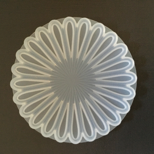 ILMM Silicone Mould Daisy Patterned Circular Coaster